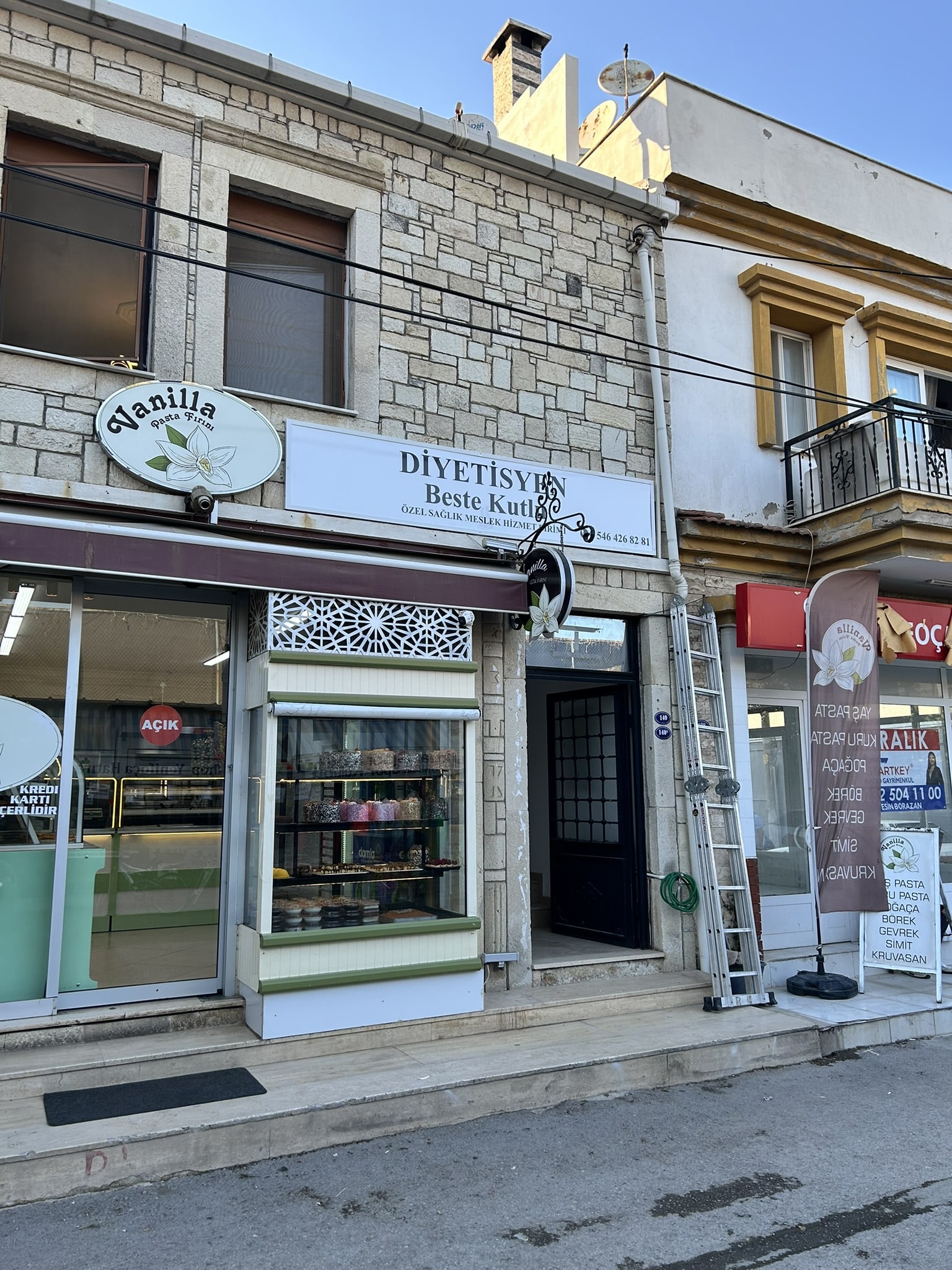 Diyetisyen Beste Kutlu – Yeni Foça Işıksız Tabela Uygulaması Diyetisyen Beste Kutlu – Yeni Foça Işıksız Tabela Uygulaması